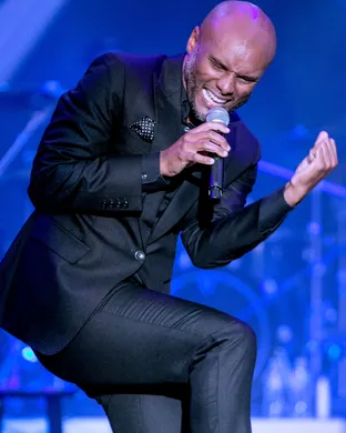 Live concert by Kenny Lattimore